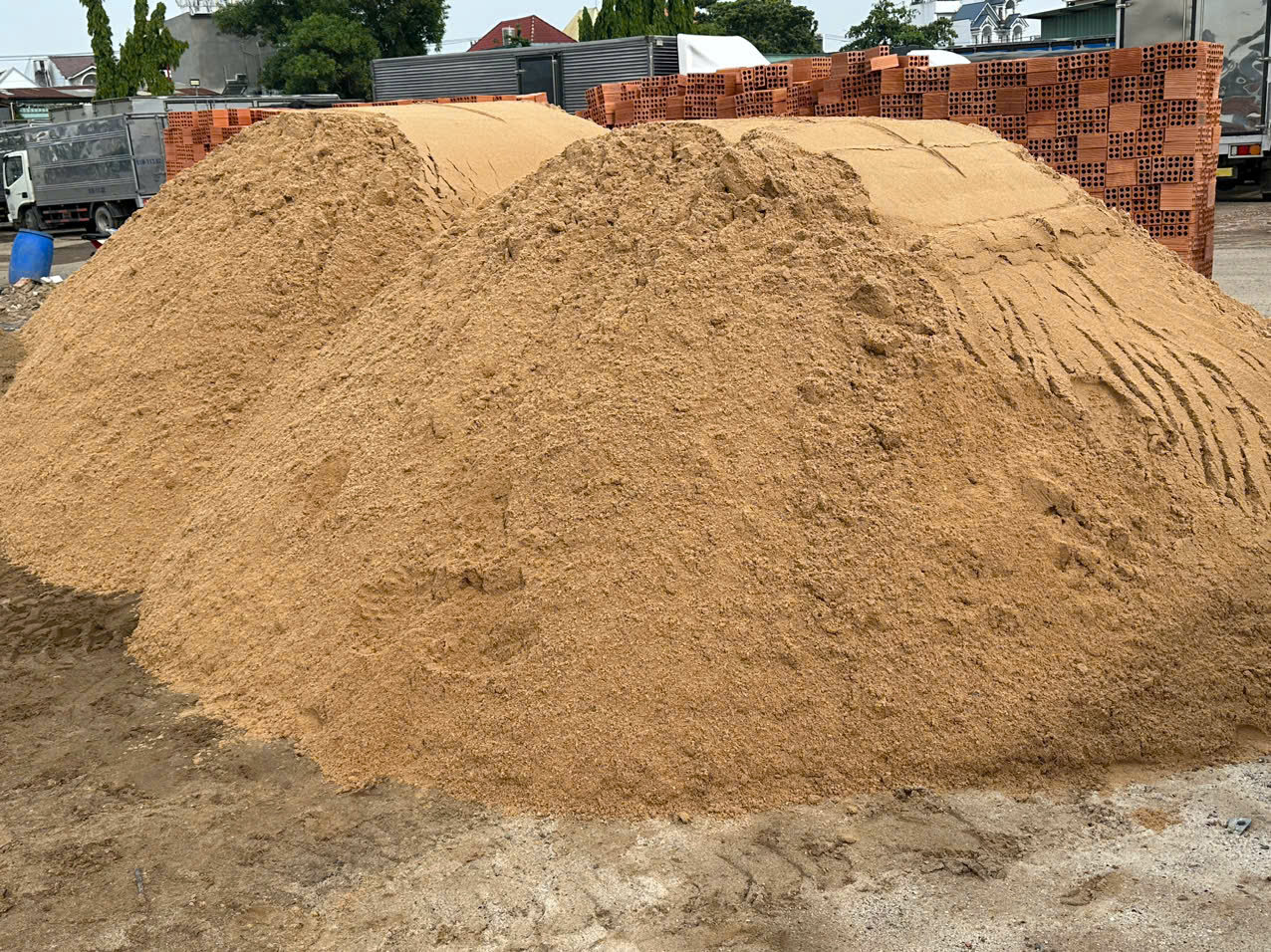 Giá cát xây dựng bao nhiêu 1 khối