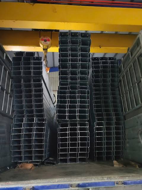 giá xà gồ thép hộp
