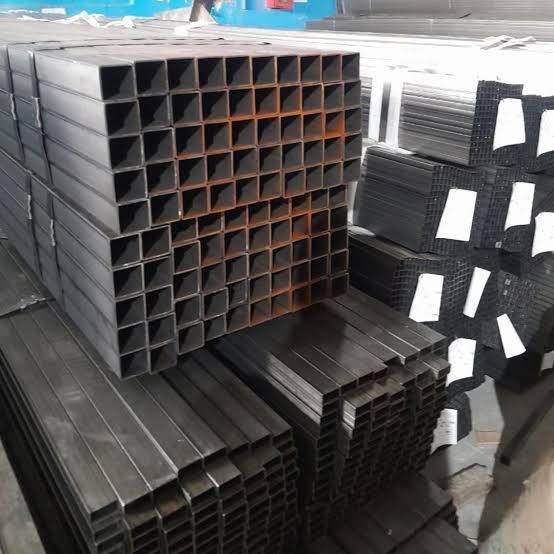giá xà gồ thép hộp